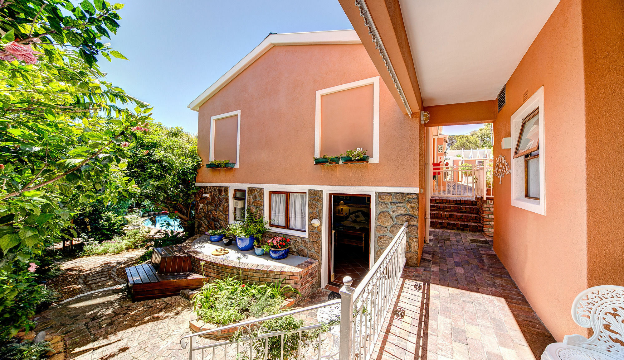 The Cheriton Guest house 3*